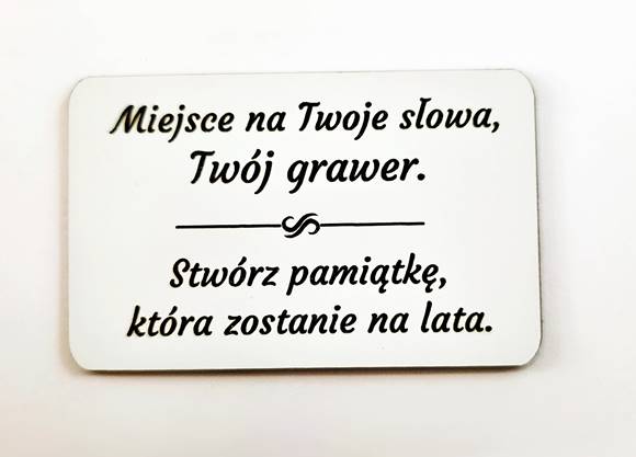 Personalizowana tabliczka z grawerem do figurki